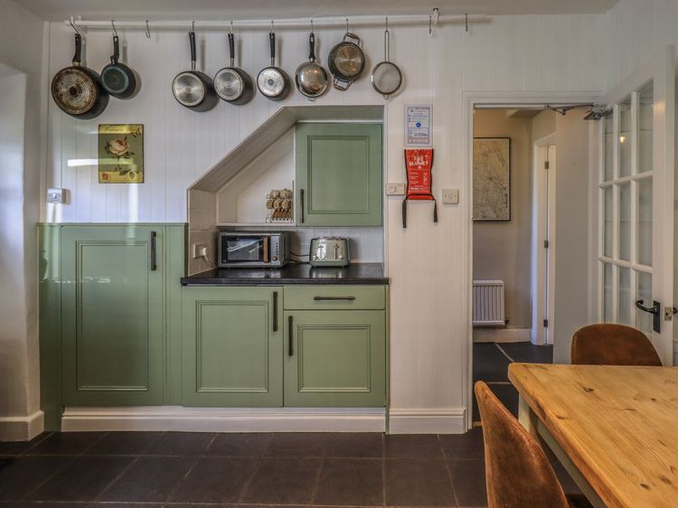 Brook Cottage, listing photograph 11