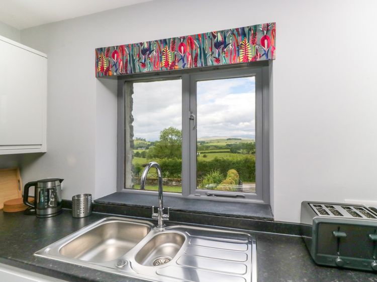 Fell View Cottage, listing photograph 12
