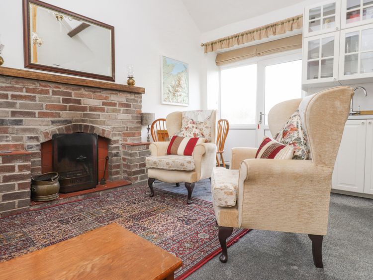 Quarry Cottage, listing photograph 4