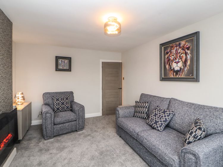 12 Merefell Road, listing photograph 6