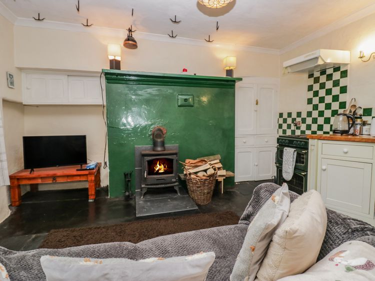 Gardeners Cottage, listing photograph 7