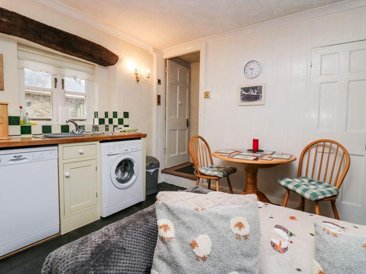 Gardeners Cottage, listing photograph 10