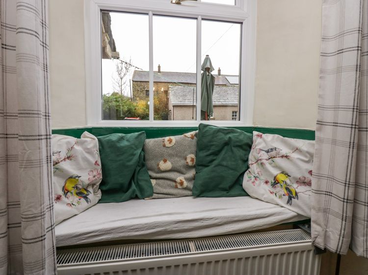 Gardeners Cottage, listing photograph 6