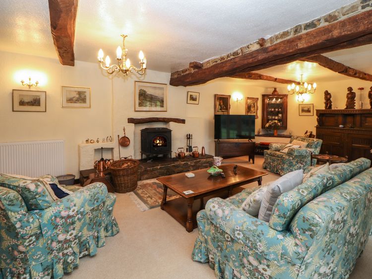 Stang Farm, listing photograph 4