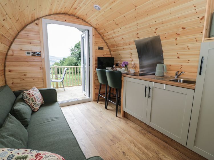 Tarrenhendre Pod, listing photograph 5