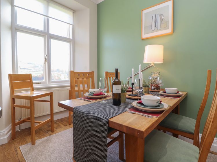 2 Birkhead, listing photograph 9