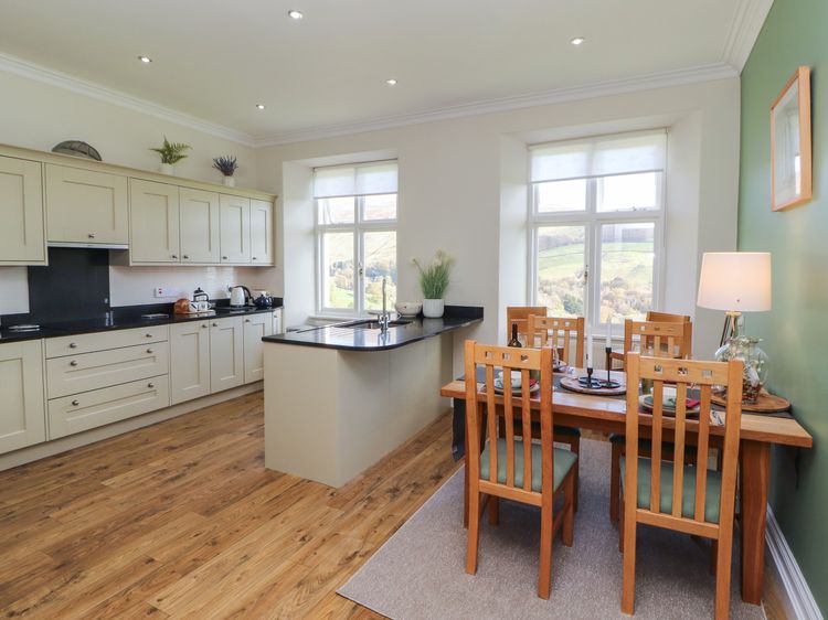 2 Birkhead, listing photograph 8