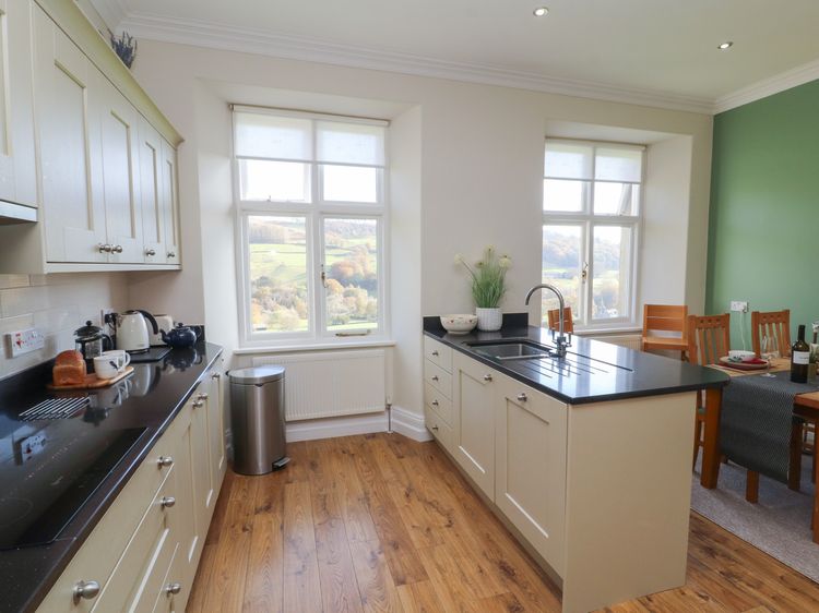 2 Birkhead, listing photograph 11
