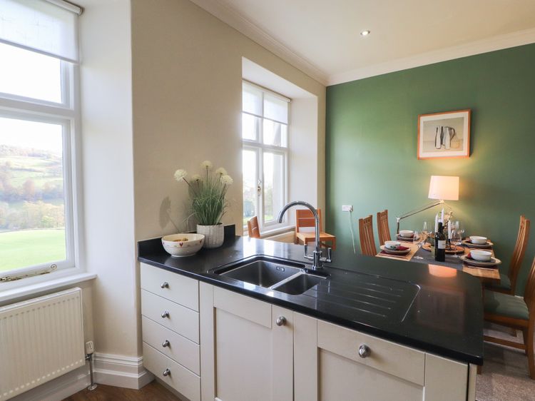 2 Birkhead, listing photograph 12