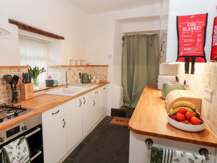 Natland Hall Cottage, listing photograph 10