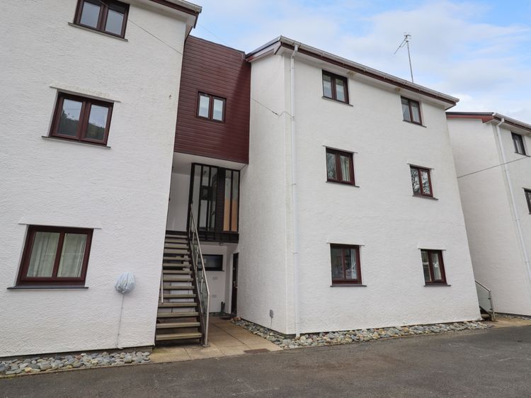 9 Oakley Wharf, listing photograph 2
