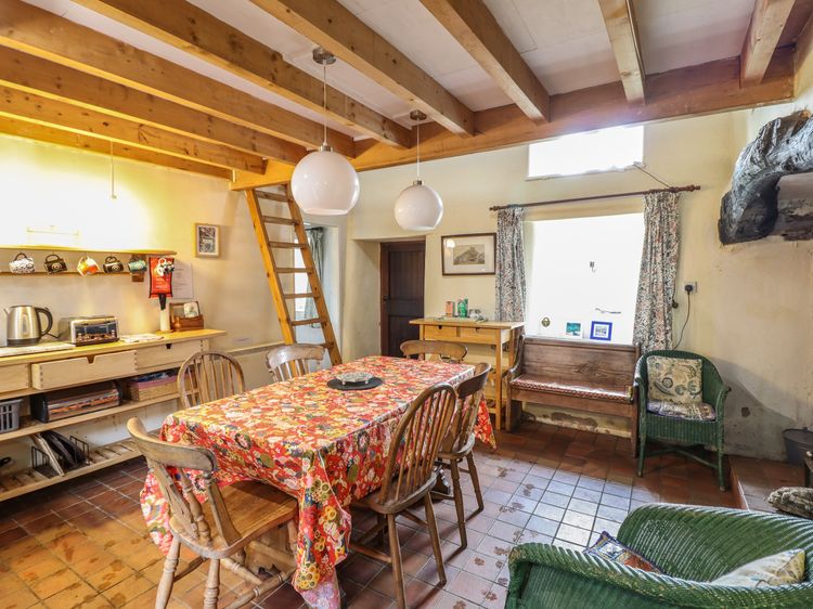 The Long House, listing photograph 7