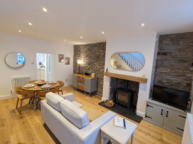 Merywen Cottage, listing photograph 4