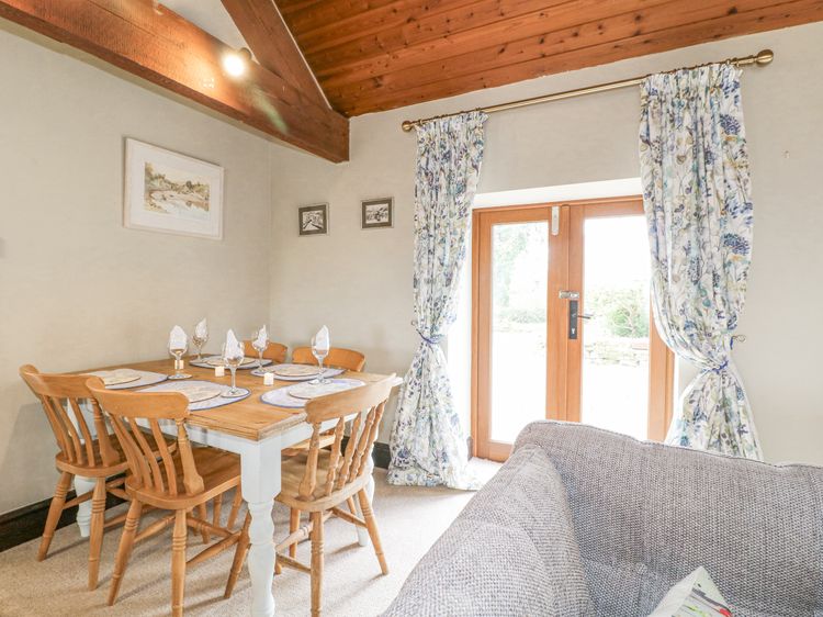 Dove Cottage, listing photograph 6