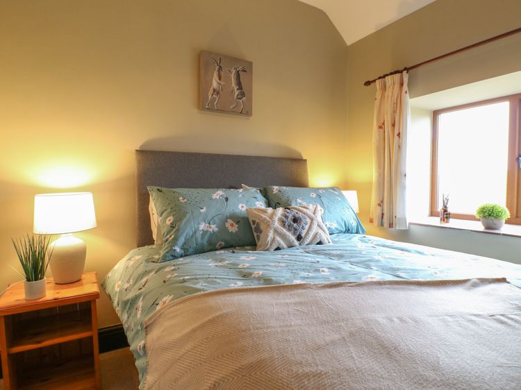 Dove Cottage, listing photograph 12