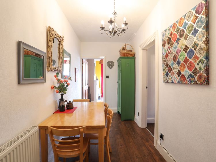 Gweldon - Anchor Deck, listing photograph 9