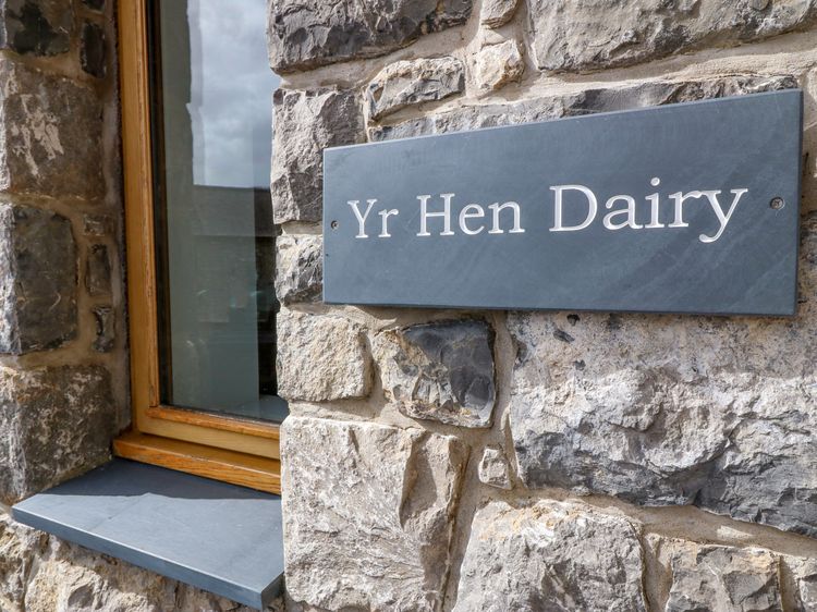 Yr Hen Dairy, listing photograph 2