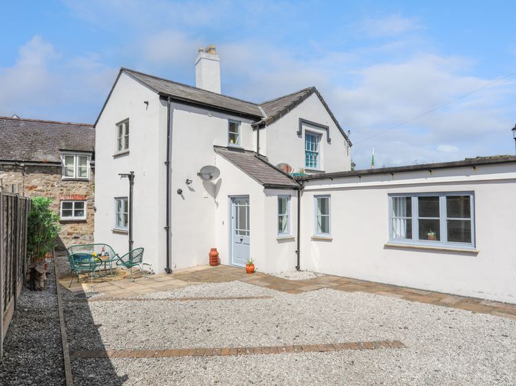1 Tyn Y Gongl Cottage, listing photograph 4