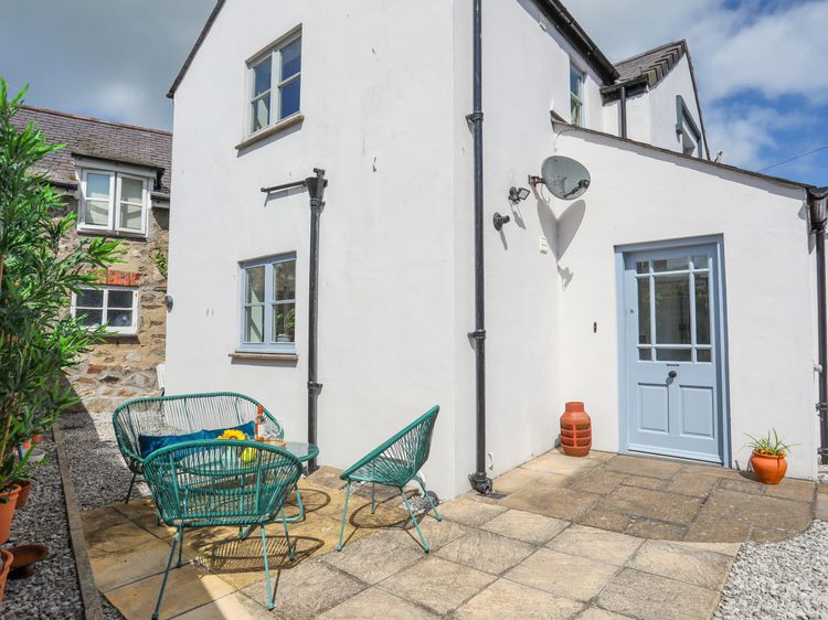 1 Tyn Y Gongl Cottage, listing photograph 3
