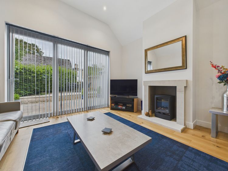Oakwood Lodge, listing photograph 7
