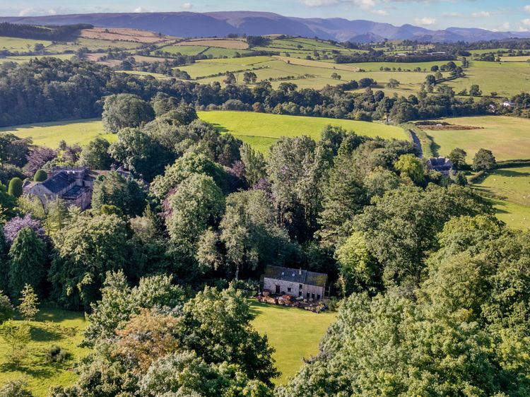 The Gardener's Bothy, listing photograph 4
