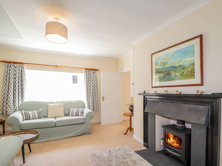 North Cottage, listing photograph 6