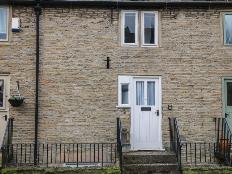 Bear Pit Cottage, listing photograph 3