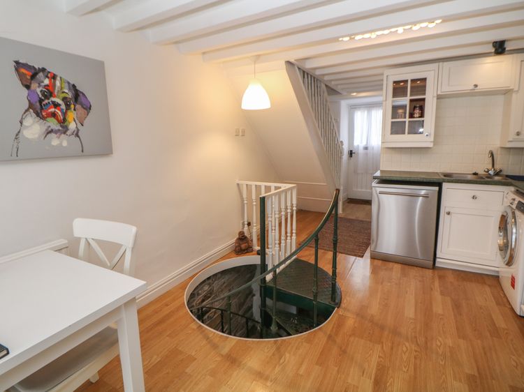 Bear Pit Cottage, listing photograph 10