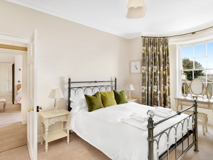 Milton House, listing photograph 10