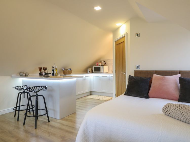 The Loft at Amber View, listing photograph 9