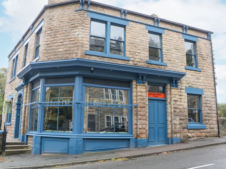 Blue Ron's, listing photograph 2