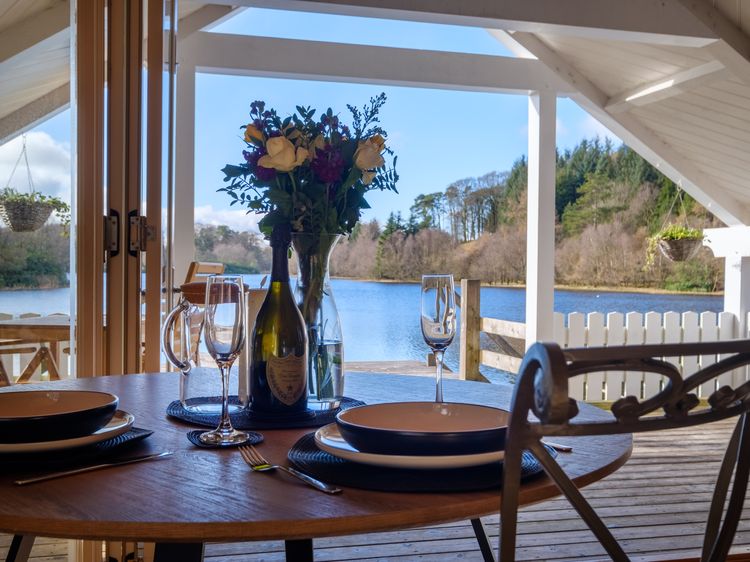 Lilymere Boat House, listing photograph 6