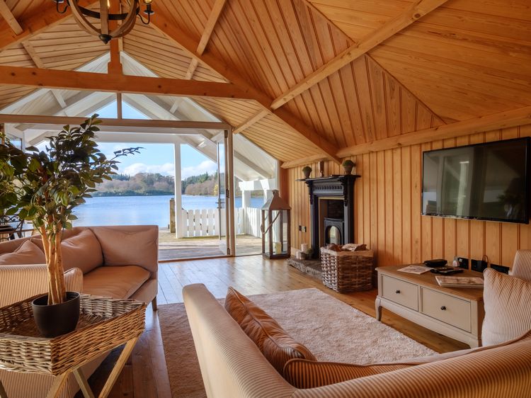 Lilymere Boat House, listing photograph 9