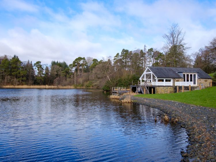 Lilymere Boat House, listing photograph 2