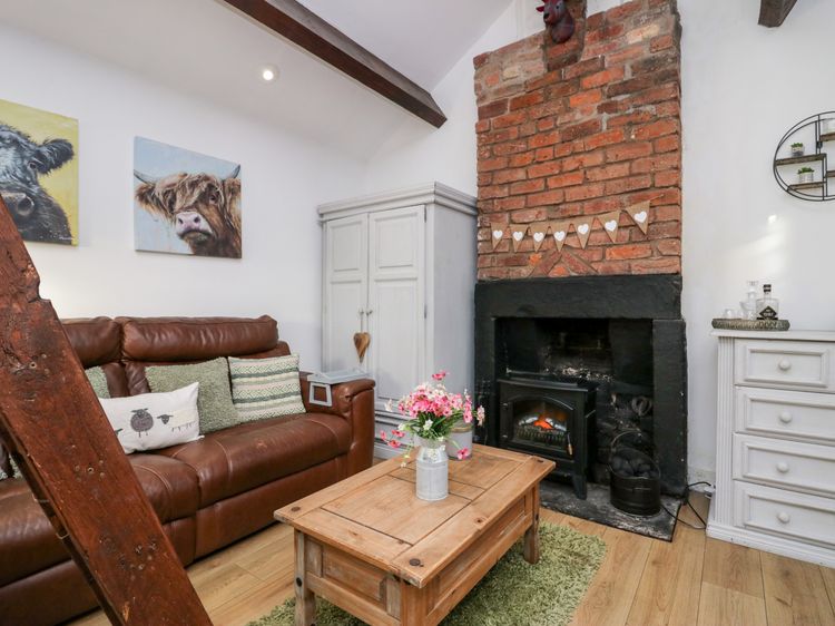 High Wreah Bolt Hole, listing photograph 8