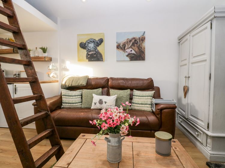 High Wreah Bolt Hole, listing photograph 10