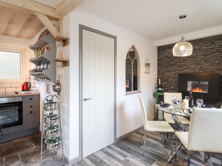Chalet Forte, listing photograph 10