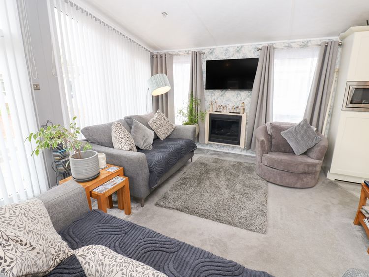 A and C Lodge-Plot 21, listing photograph 5