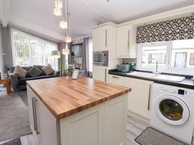 A and C Lodge-Plot 21, listing photograph 11