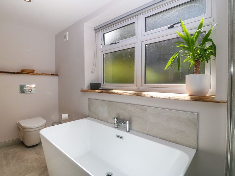 5 Banc Llugwy, listing photograph 11