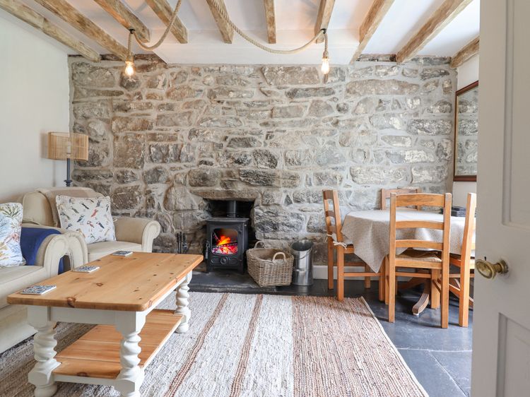 Ivy Cottage, listing photograph 5