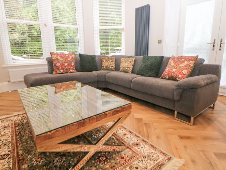Cavendish Suite, listing photograph 6
