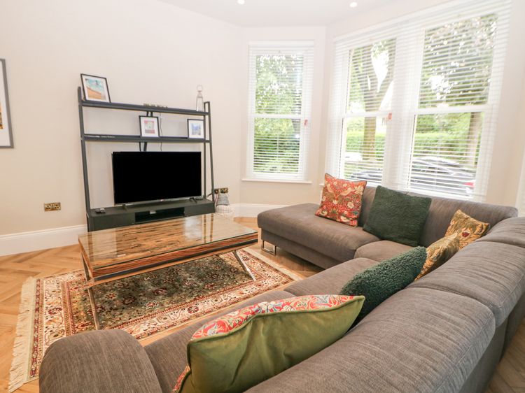 Cavendish Suite, listing photograph 7