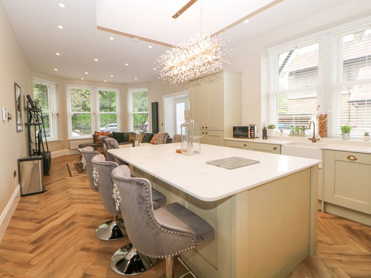 Cavendish Suite, listing photograph 10