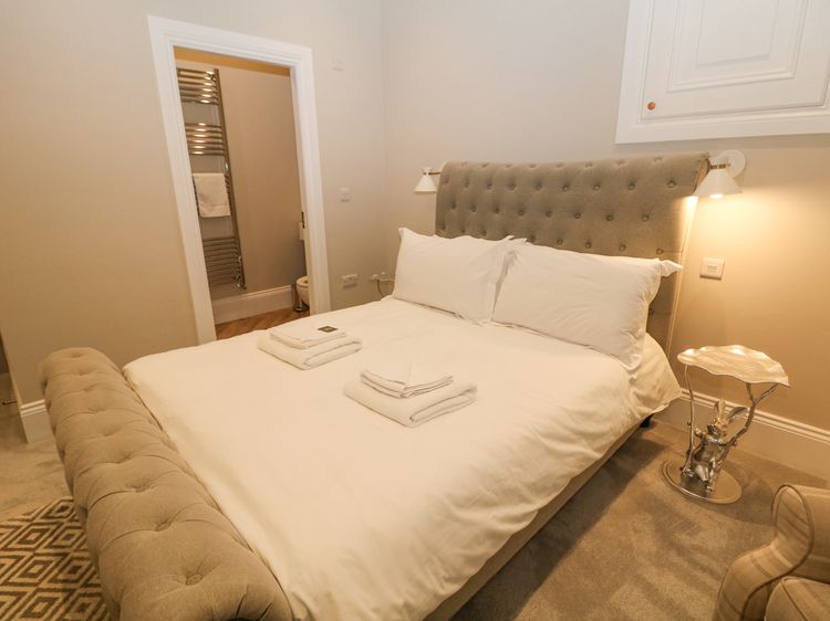 Cavendish Suite, listing photograph 12
