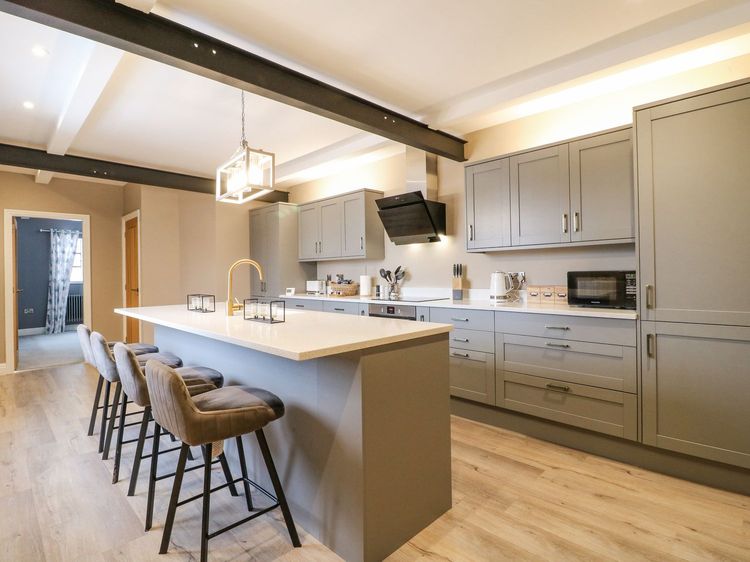 Hunters Lodge at Wildersley Farm, listing photograph 12