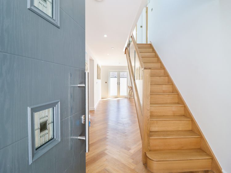 Blackrock Gem, listing photograph 4