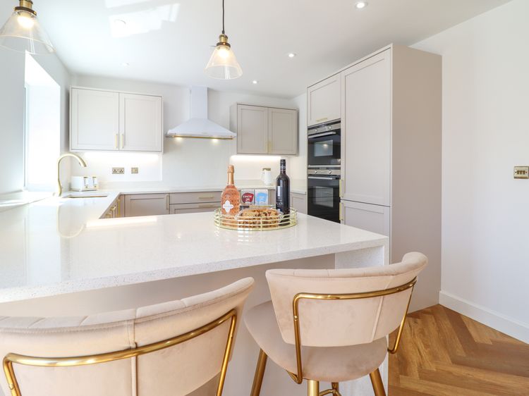 Blackrock Gem, listing photograph 12