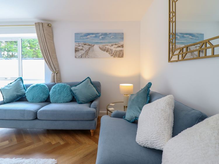 Blackrock Gem, listing photograph 8