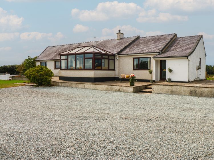 Tir Mawr, listing photograph 2